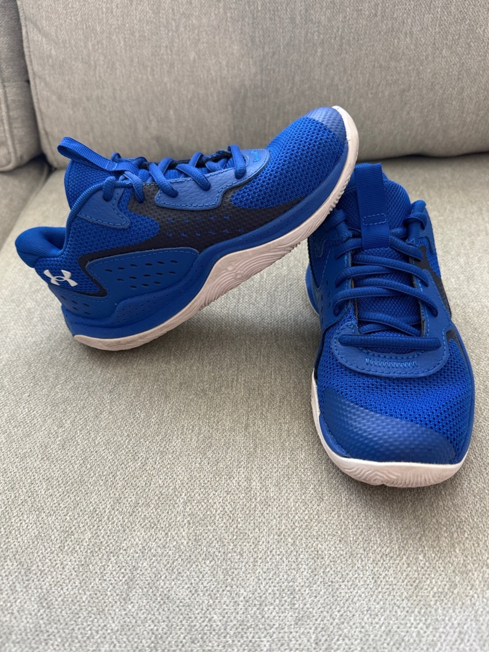 UNDER ARMOUR JET 23 GRADESCHOOL BOYS BASKETBALL SHOES Sz 13 K